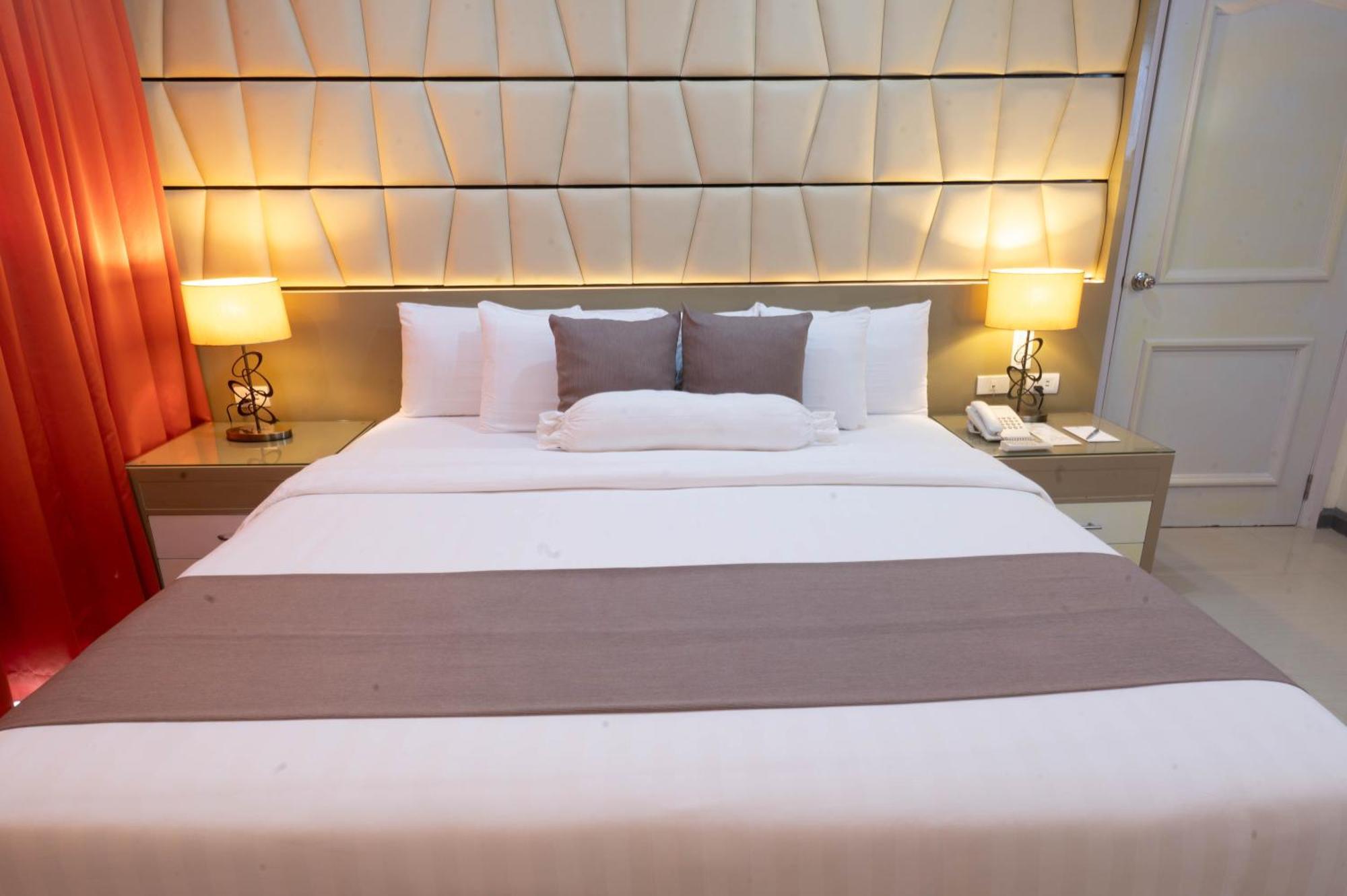 The Apo View Hotel Davao Екстер'єр фото